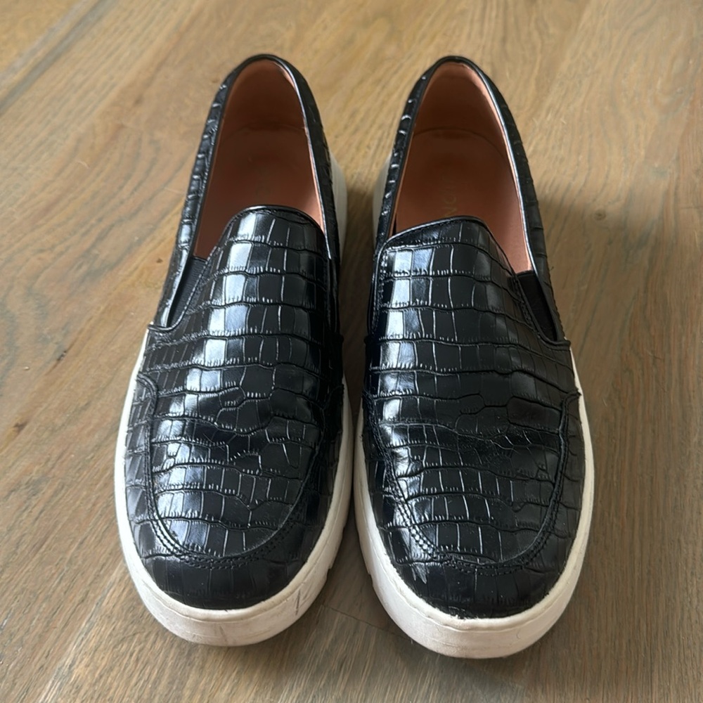 Vionic Croc slip on Dinora